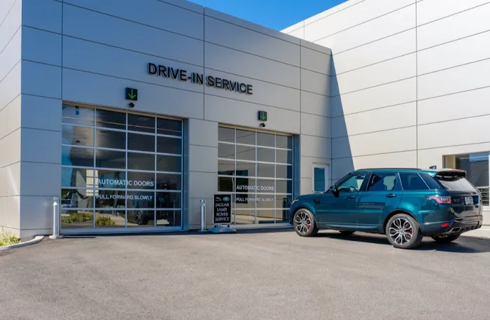 Land Rover Willow Grove Service & Parts 1