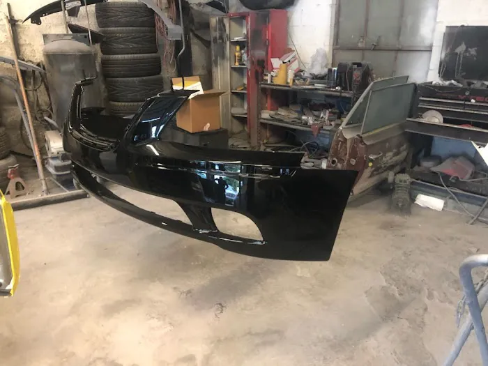 Wilmer's Garage & Body Shop 0