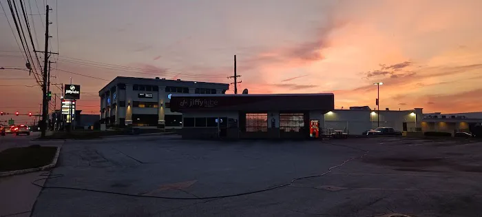 Jiffy Lube Oil Change & Multicare 6
