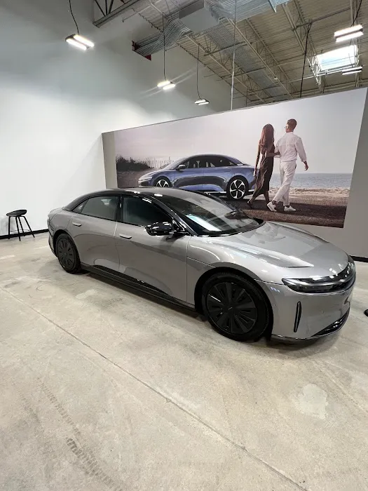 Lucid Service and Delivery Center King of Prussia 8