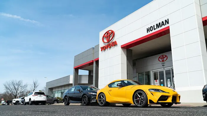 Service Center at Holman Toyota 5