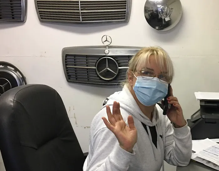 AKRA AUTO REPAIR 0