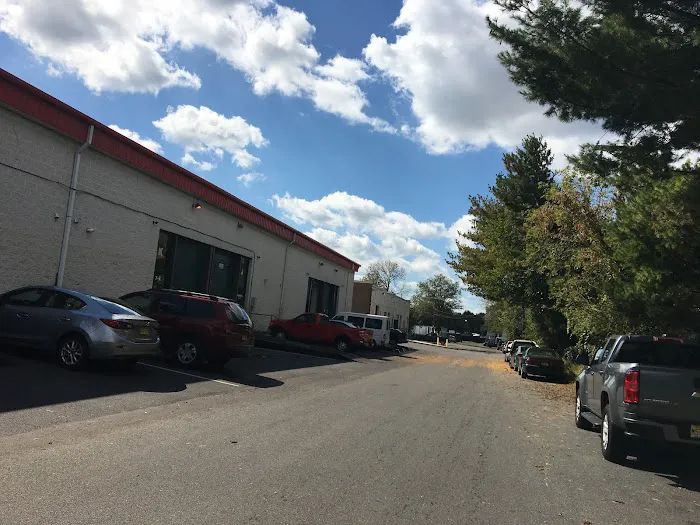 AKRA AUTO REPAIR 9