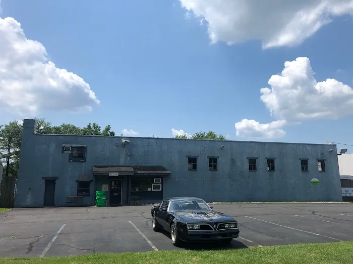 Ward's Automotive & Tire Center 3