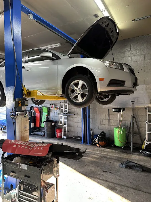 CYAN'S AUTO REPAIR 7