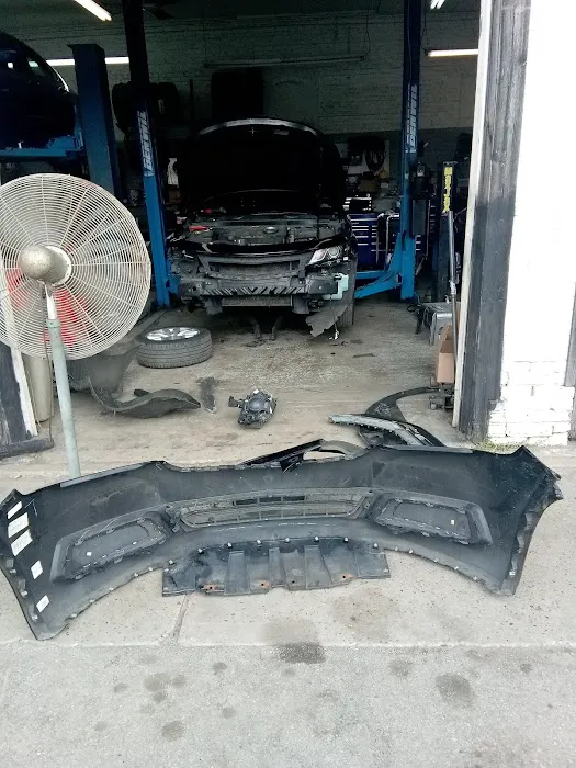 Ty and Sons Auto Repair and Towing 4