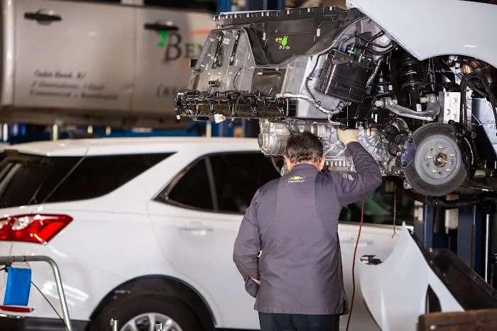 Elkins Chevrolet Service & Auto Repair Shop 4
