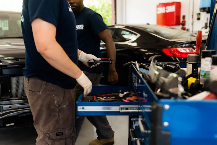 Burns Collision Center 4