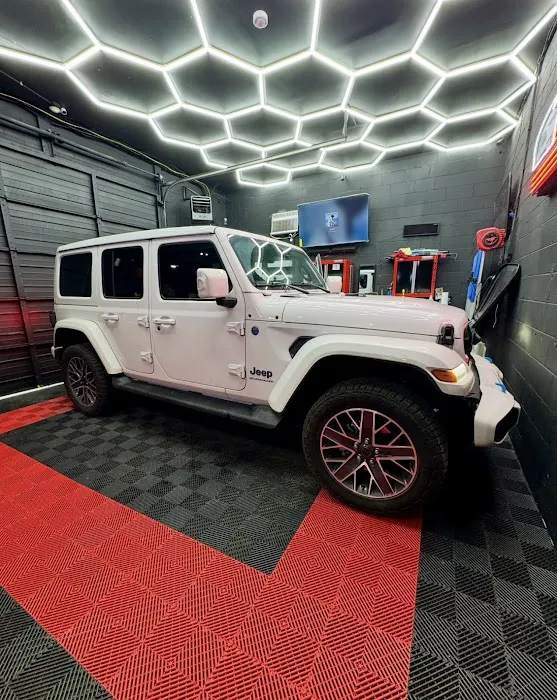 Almanzar Tints 6