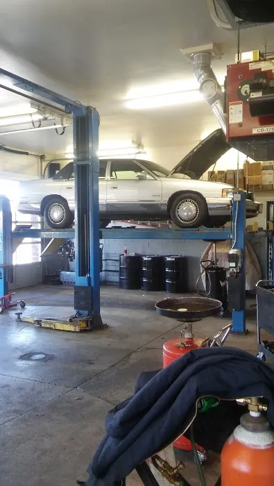 P & R Car Care Center 0