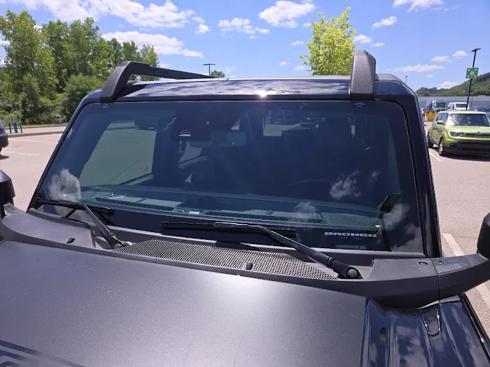 The Auto Llama's 2'u'Glass 4