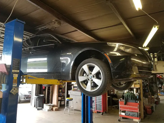 Plaza Service Center 3