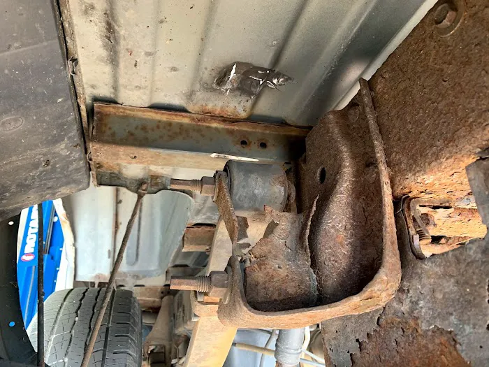 Muffler Brothers Belmont 0