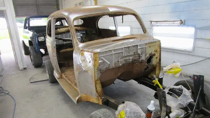 Little Hocking Collision Center 5