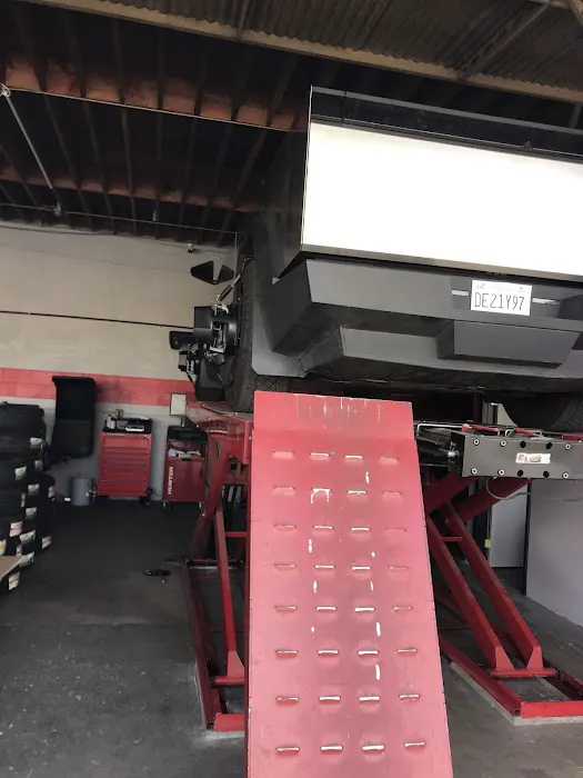 Ford Guru Car Truck Auto Shop Repair 2