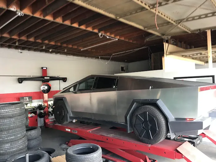 Ford Guru Car Truck Auto Shop Repair 0