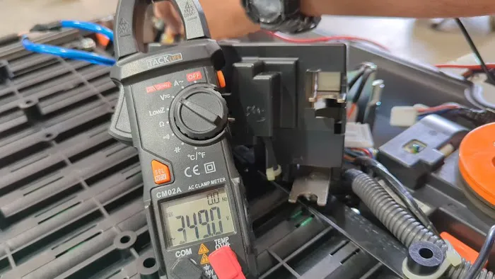 Hybrid EV Masters Garage 5