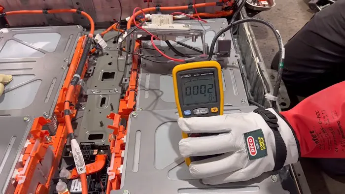 Hybrid EV Masters Garage 3