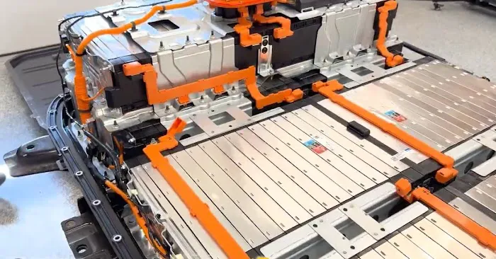Hybrid EV Masters Garage 7
