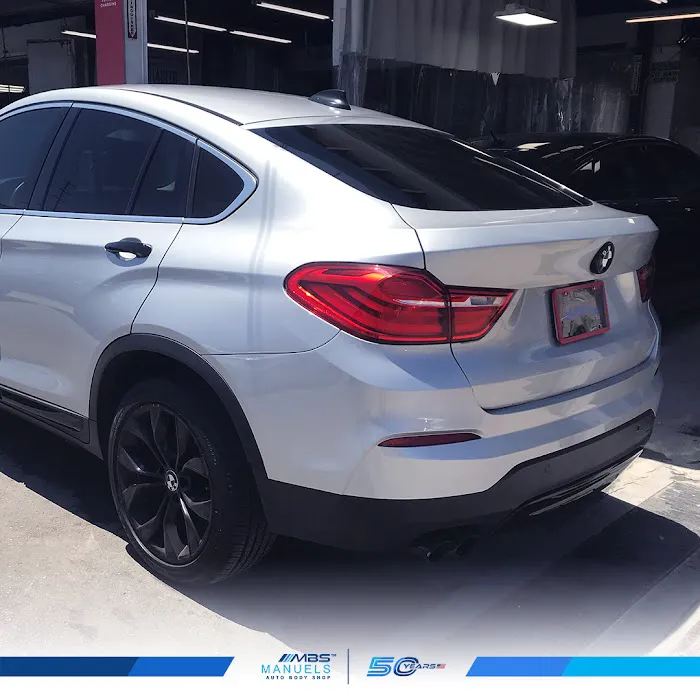Manuel's Body Shop 4