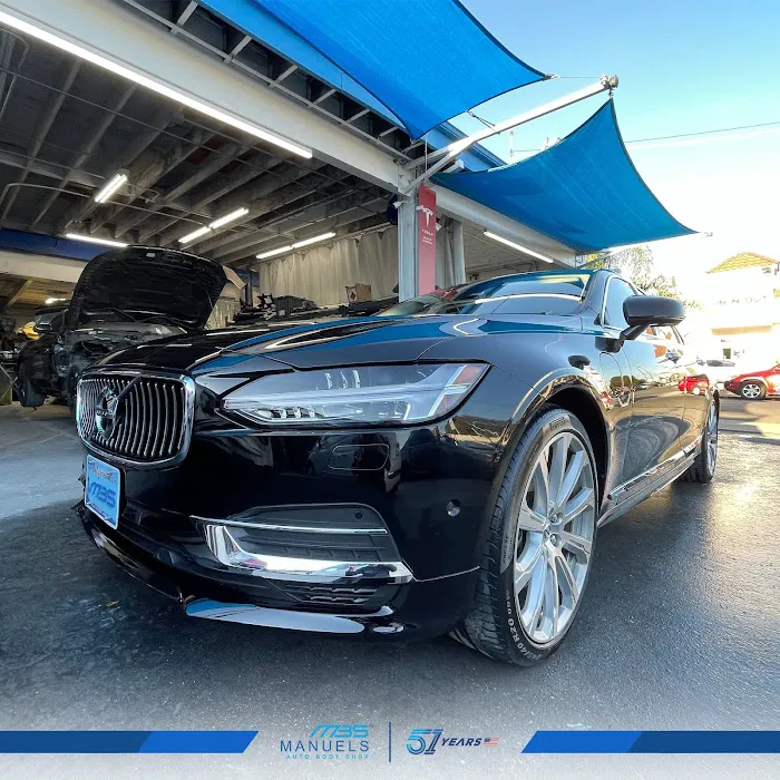 Manuel's Body Shop 7