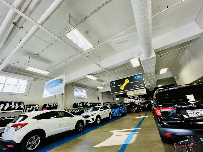 Service Department at Culver City Honda 0