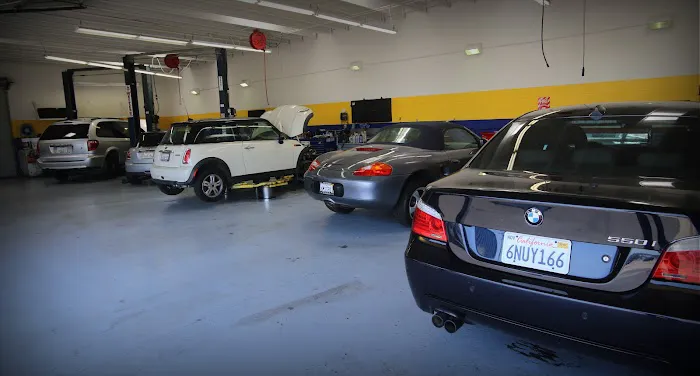 Pacific Highway Auto Repair 1