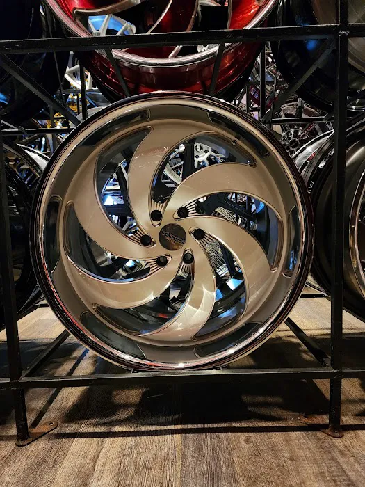 Noah's Tires Shop 0