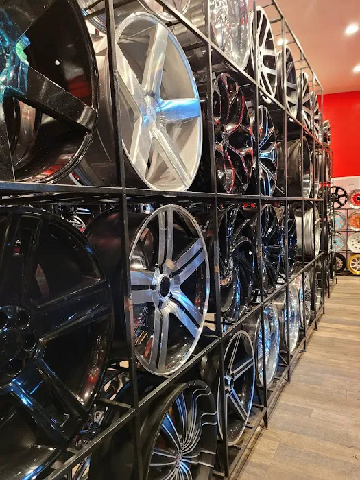 Noah's Tires Shop 5