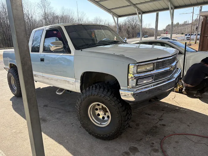 Lee’s Tires & Brakes LLC 9
