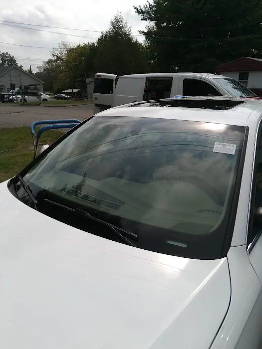 DJ's Autoglass 2