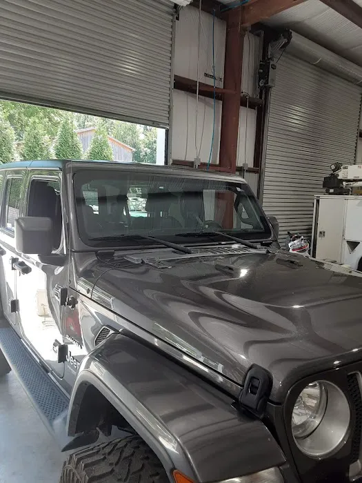 DJ's Autoglass 7