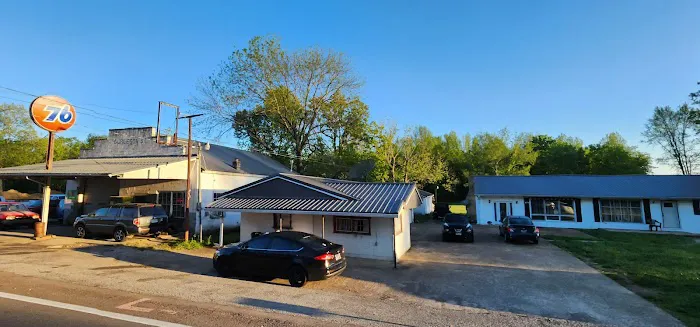 Burleson's Garage 0