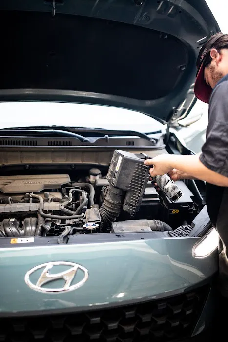 Hyundai Service 8