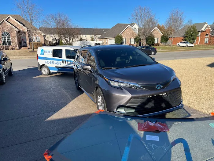 PREMIER AUTO GLASS 3