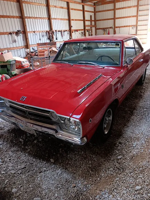 Uncle Tony's Garage 0