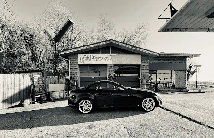 Bob's Custom Exhaust & Auto Repair 1