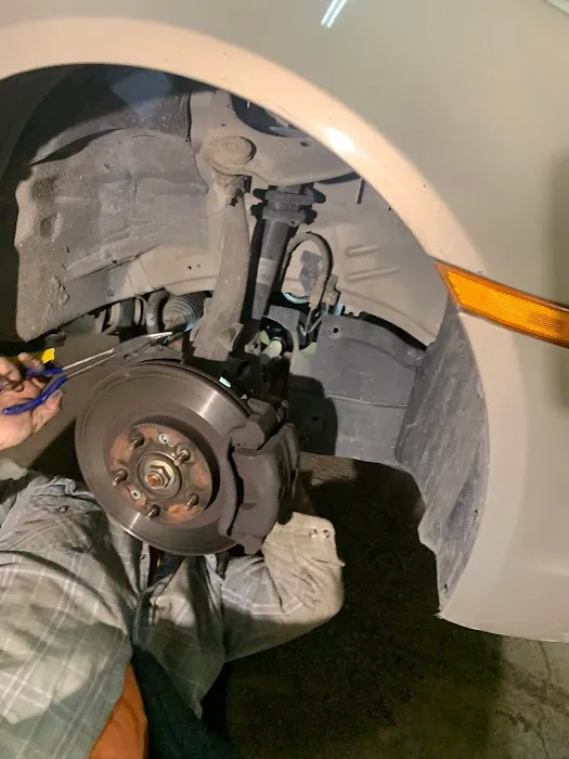 Summers' Auto Repair 4