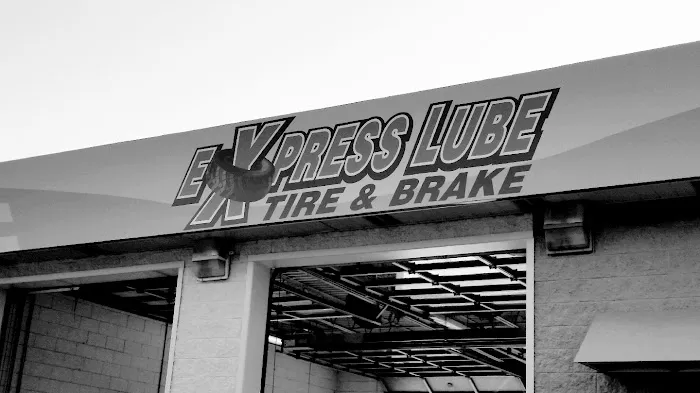 Express Lube of York 8