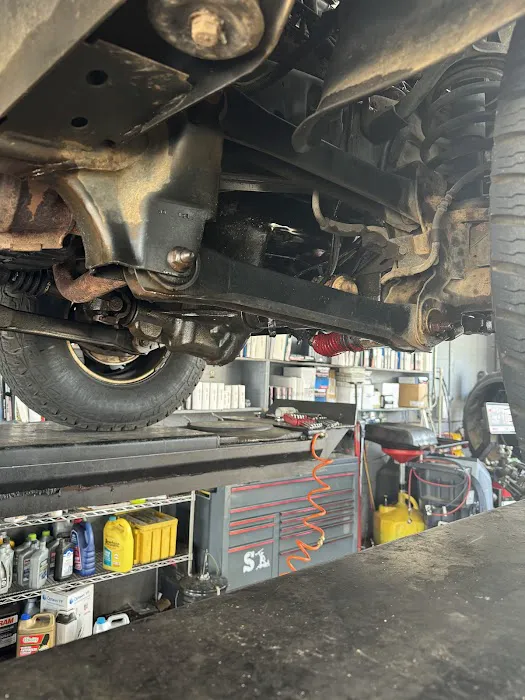 SpeeDee Oil Change & Auto Service 5