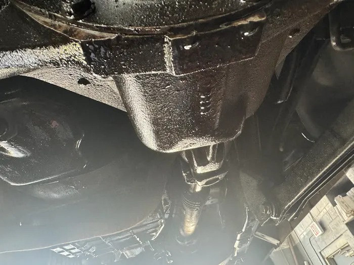 SpeeDee Oil Change & Auto Service 7