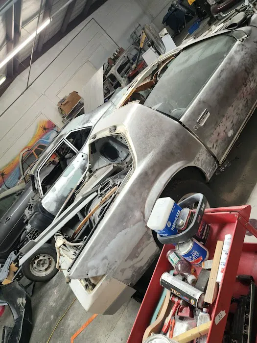 TNT Custom Automotive 4