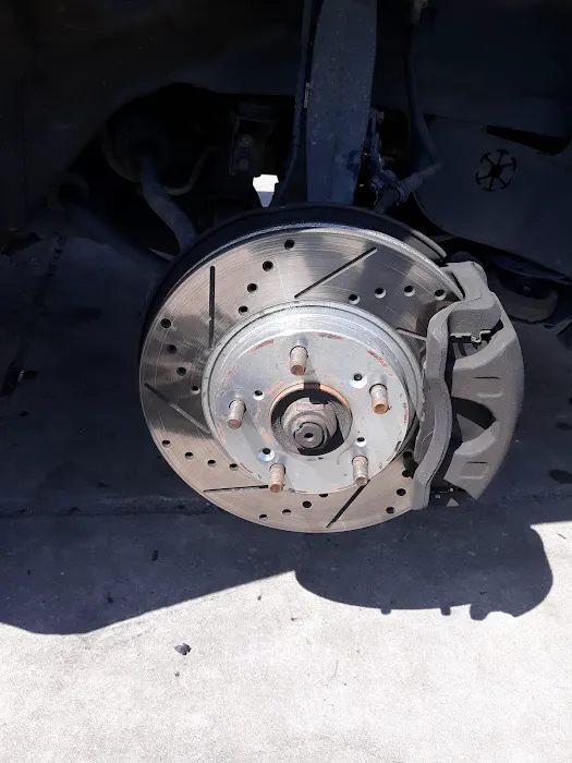 Glenn's Tire Services 2