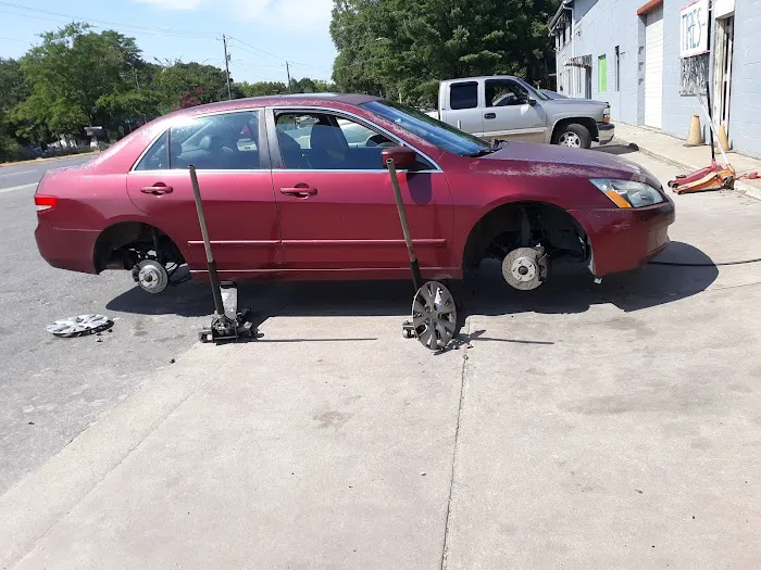 Glenn's Tire Services 4