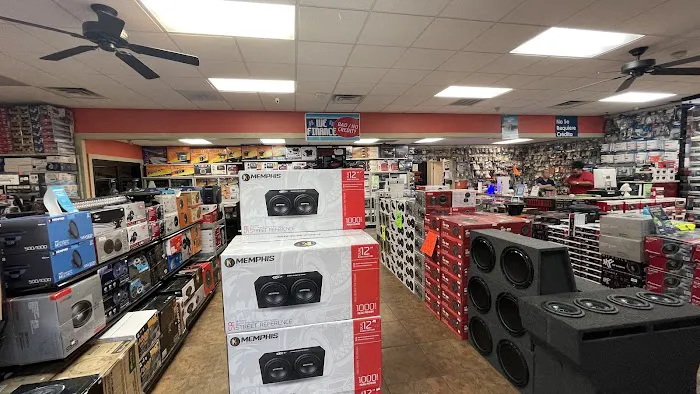 Banging Systems Car Audio, INC. 6