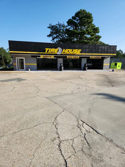 PAMALEE TIRE AND AUTO 9