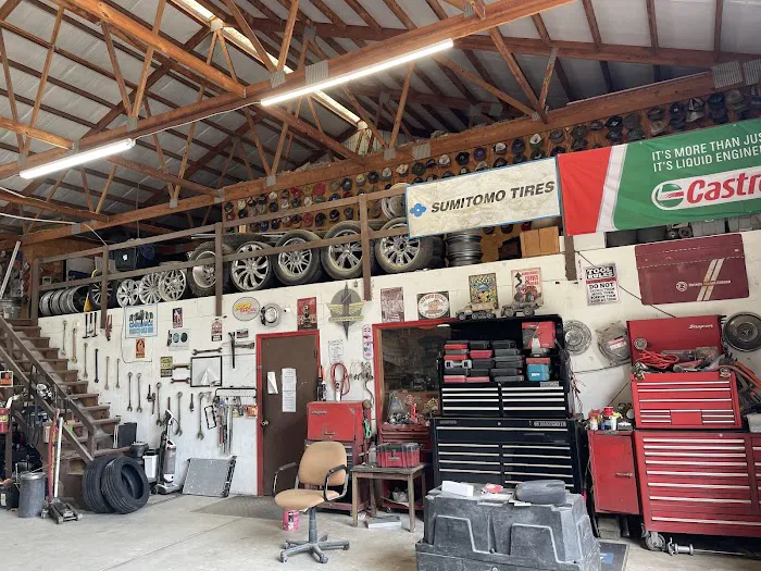 Jiggie's R&J Mechanic Shop 3