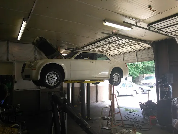 KHASIANI DISCOUNT AUTO REPAIR 6