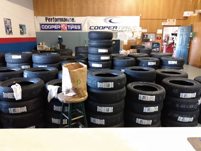 Castle Bridge Tire Center 0