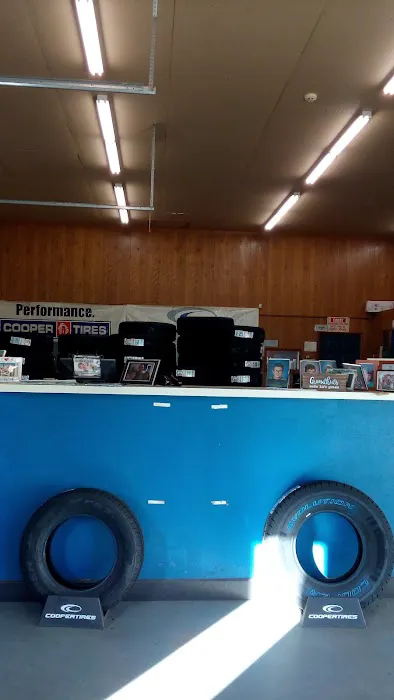 Castle Bridge Tire Center 2